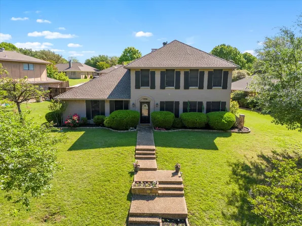 1906 Faulkner Dr, Rowlett, TX 75088