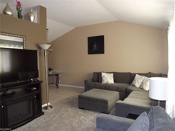 4th image of 6341 Edgehurst Dr