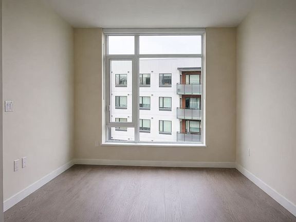 5th image of 6138 Birney Ave #611