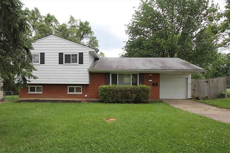 1st image of 1881 Vinemont Dr