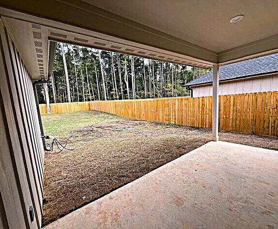 504 Ranier Dr — Photo 4