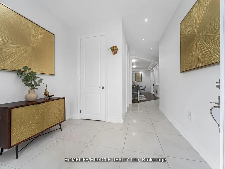 10 Kenora St — Photo 6