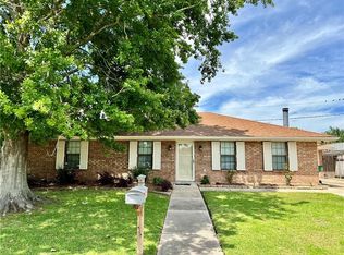 2525 Kismet St, Marrero, LA 70072