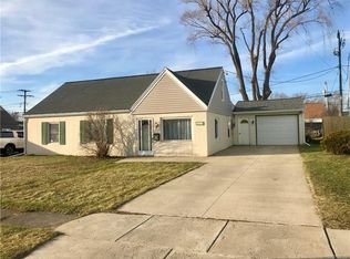 64 Chardon Dr, Cheektowaga, NY 14225