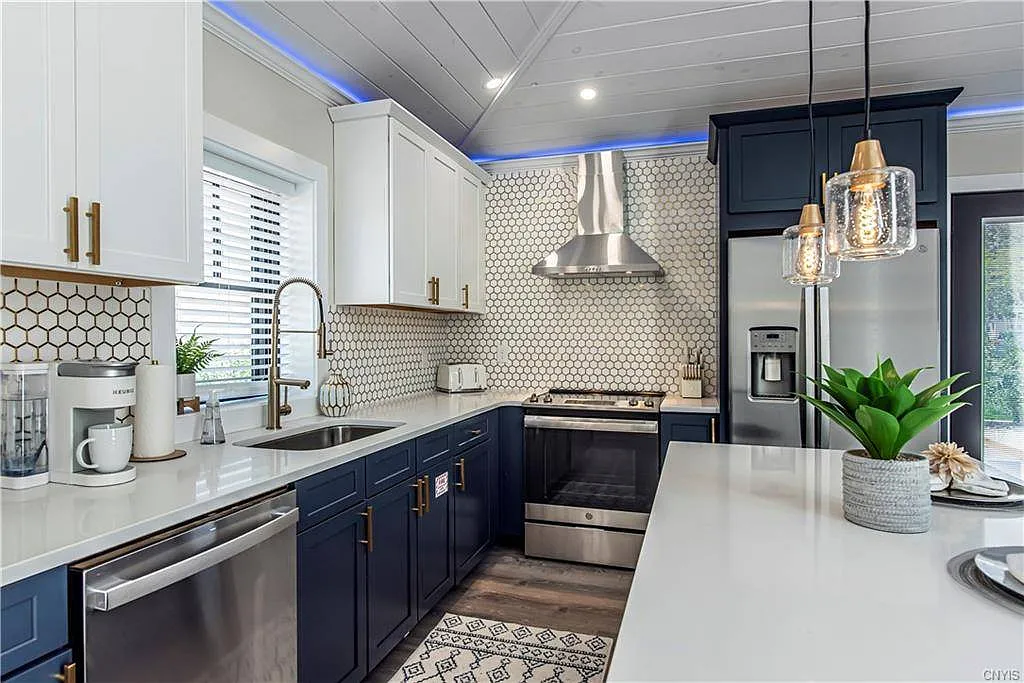 2 bed, 1000 sqft, $3,000 — Photo 1