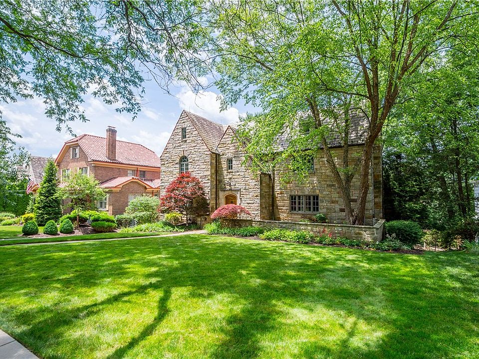 60 Longuevue Dr, Pittsburgh, PA 15228 | Zillow
