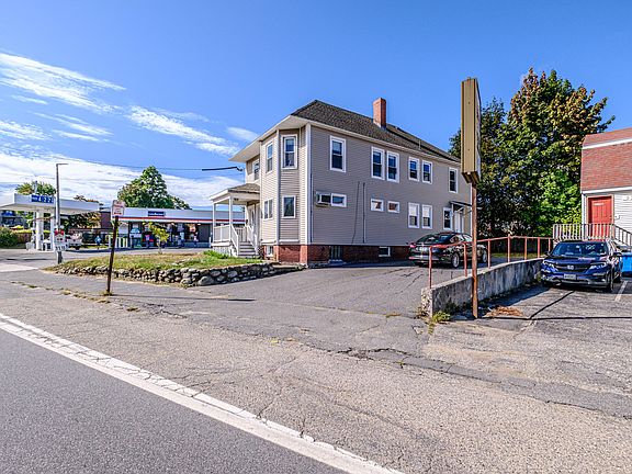3rd image of 1148-1150 Forest Avenue