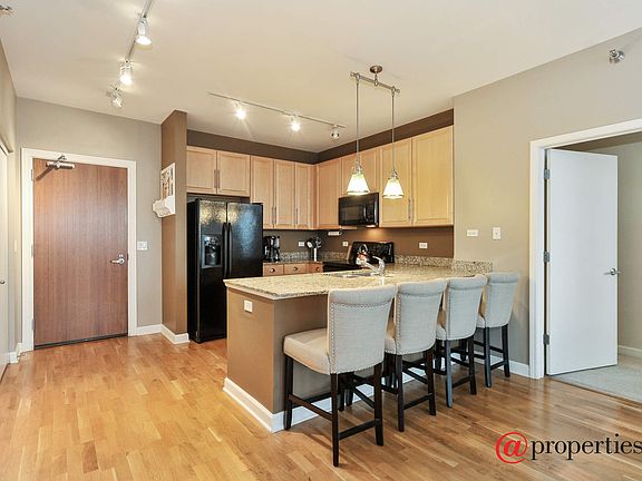 Kitchen / Breakfast Room