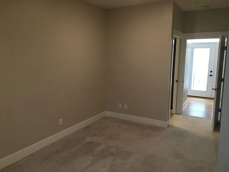 Beautiful apartment in a redeveloped church - Creston neighborhood. — Photo 18
