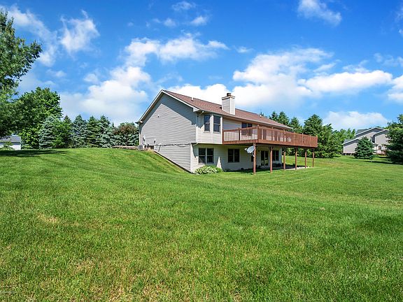 5th image of 1851 Meghann Ln