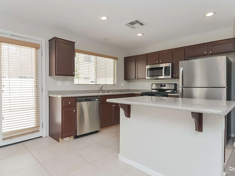 3109 Abbey Ct — Photo 3
