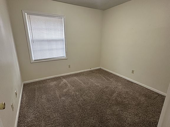 4th image of 1422 S Lee St #10956721