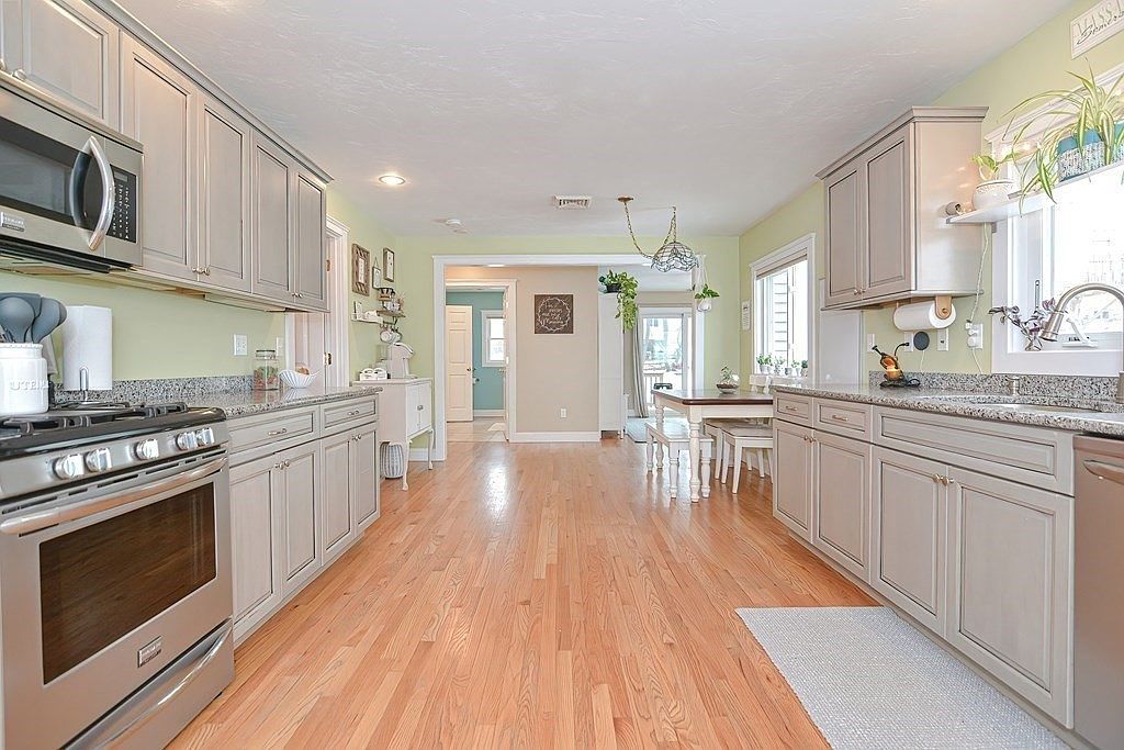 230 Palmer St, Somerset, MA 02726 Zillow