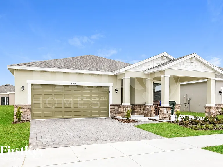 1585 Isleta Loop — Photo 2