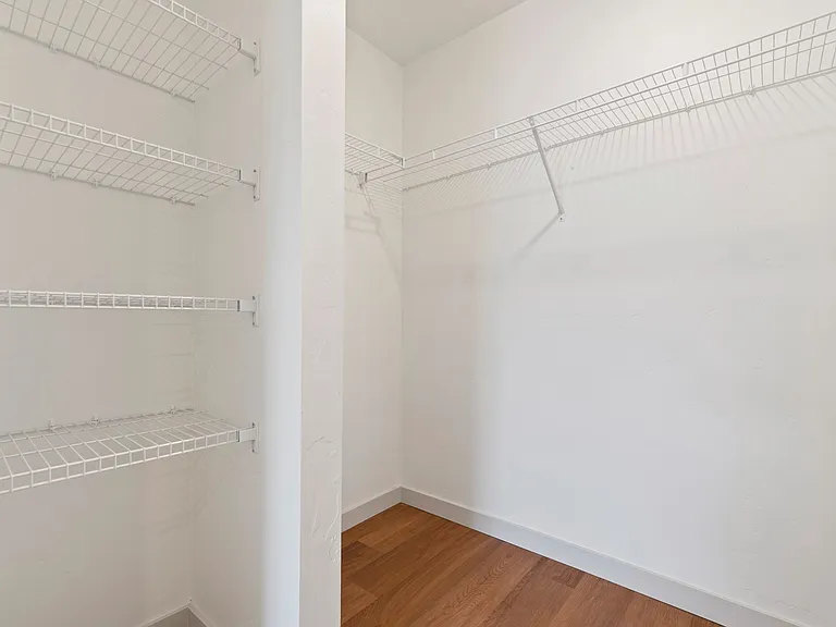 Closet 1