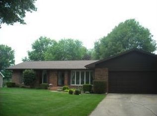 7441 McLiver Dr, Plymouth, IN 46563