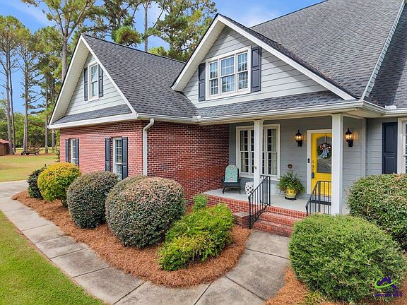2nd image of 405 Idle Pines Dr