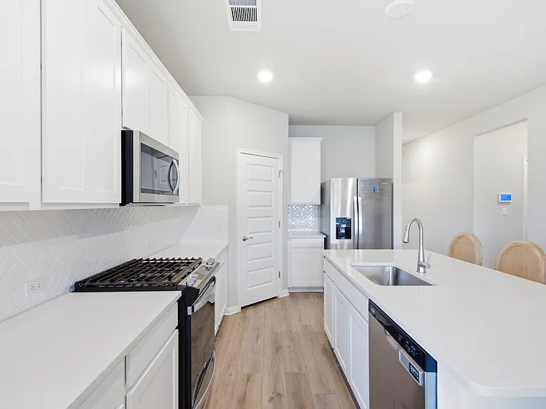 303 El Capitan Loop — Photo 10