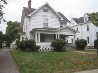 613 S Main St, Washington Court House, OH 43160