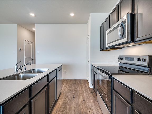 2nd image of 7024 Vining Dr