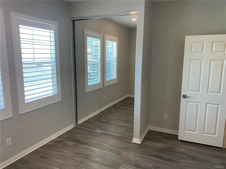 27450 Tyrrhenian Dr — Photo 6