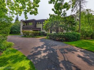 589 Greenleaf Ave, Glencoe, IL