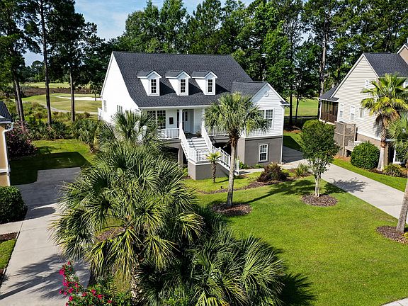 3rd image of 2721 Sarazen Dr