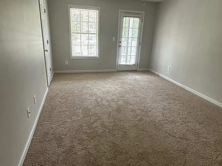 148 Milford Dr — Photo 5