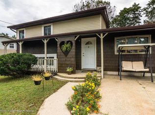 21 Citadel Ave, South Toms River, NJ 08757