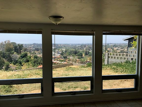 4th image of 3254 Holly Way #A