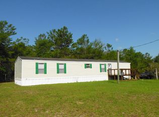 372 Lafavre Ln E, Defuniak Springs, FL 32433