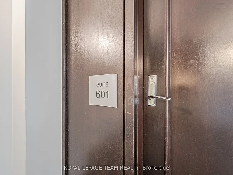 700 Sussex Dr #601 — Photo 24