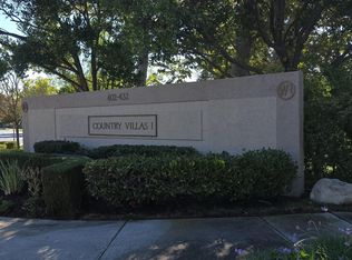 402 Country Club Dr APT D, Simi Valley, CA 93065