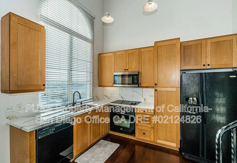 3950 Ohio St #502 — Photo 3