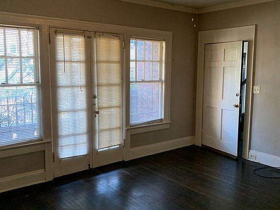 3rd image of 740 Barnett St NE #740-2