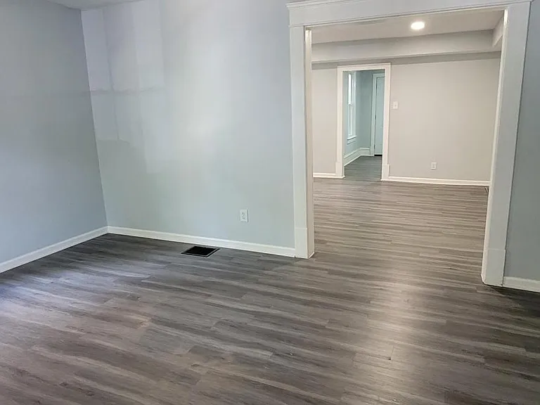177 Williams Pl #177 — Photo 2