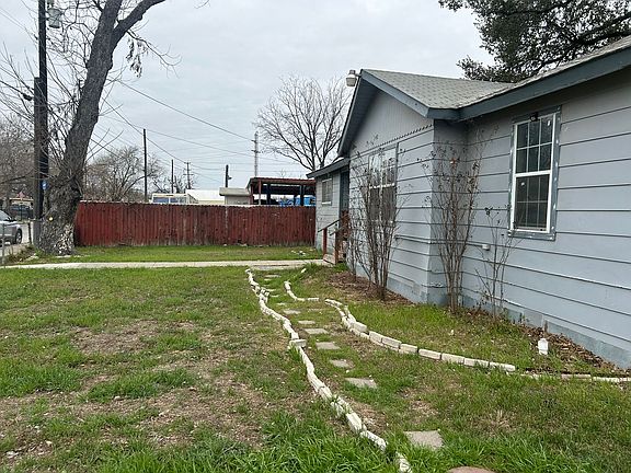 5th image of 2103 W Gerald Ave