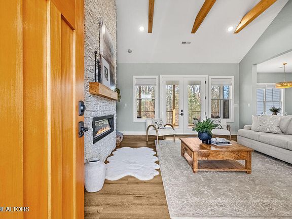 5th image of 136 Pocola Way