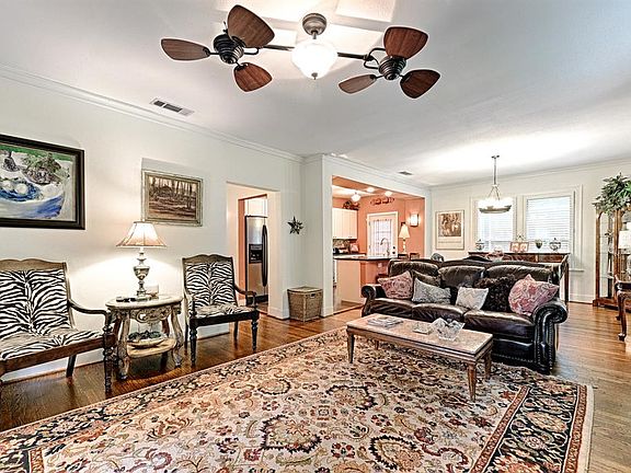 3rd image of 5842 Monticello Ave