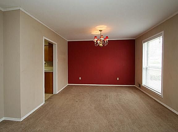 3rd image of 310 San Carlos Ct