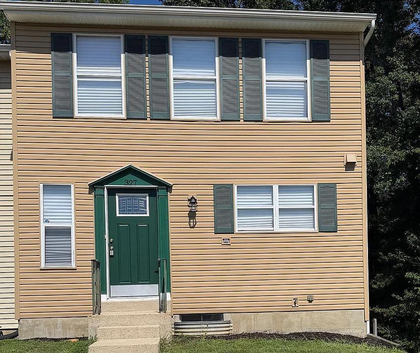 1st image of 327 Woodside Pl