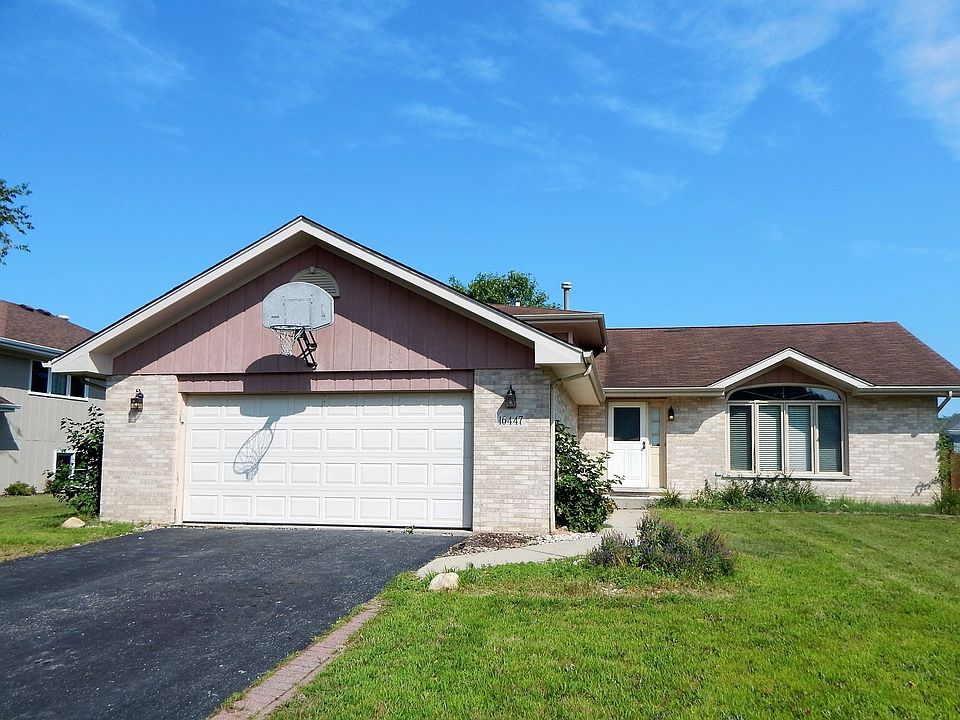 1st image of 16447 S Edgewood Dr