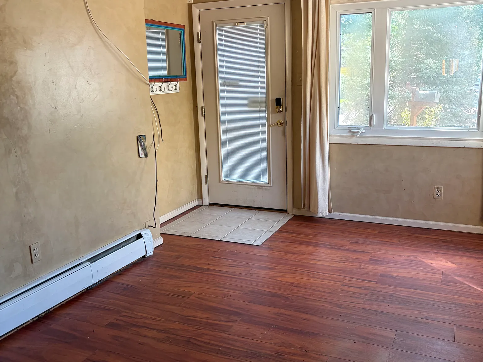 2 bed, 1023 sqft, $2,200 — Photo 3