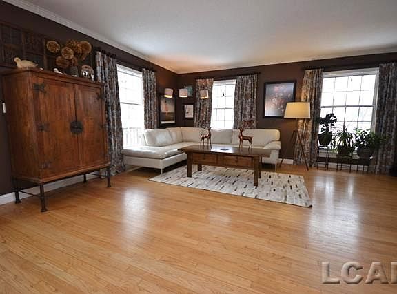 3rd image of 2491 Cedarwood Dr