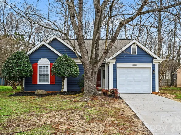 12305 Gilston Ct, Charlotte, NC 28273