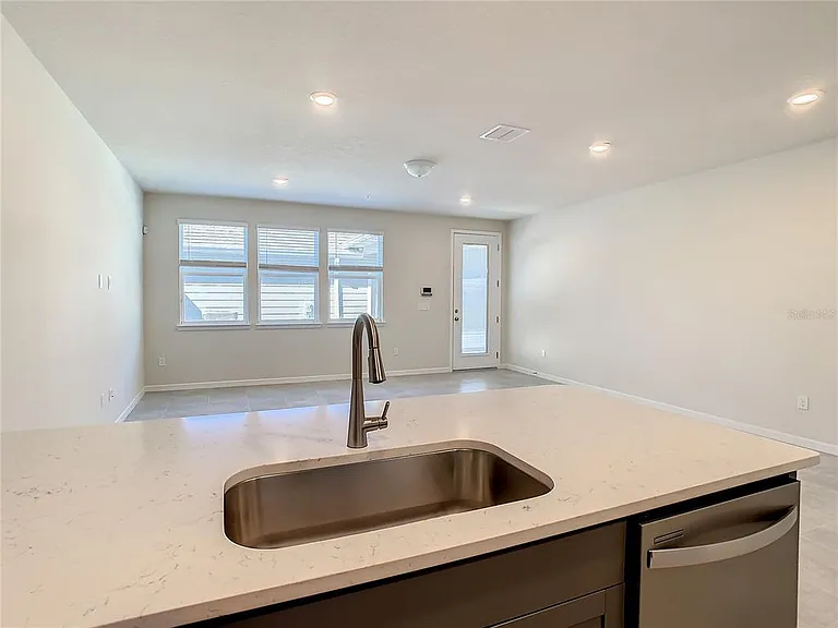 14424 Orchid Island Dr — Photo 8