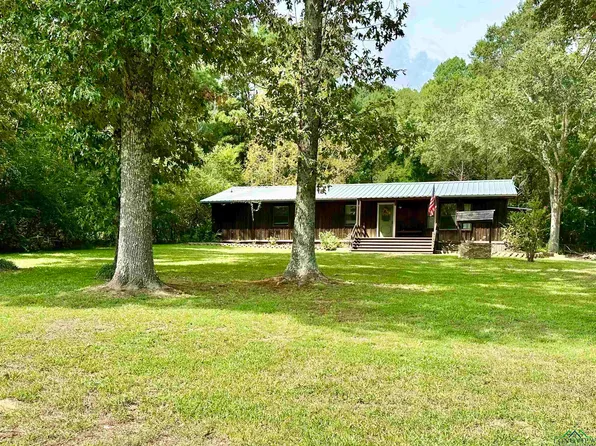3167 Carrie Dr, Longview, TX 75605