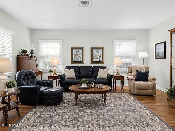 4th image of 58 Brookview Lane