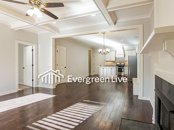 2nd image of 152 Lake Chelsea Dr