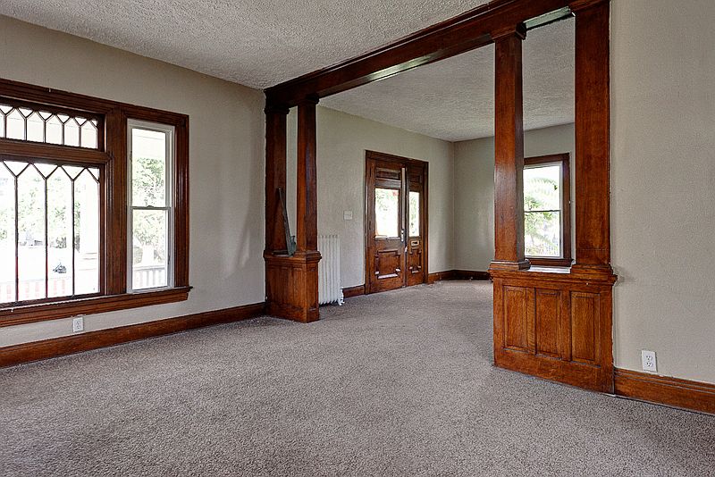 2nd image of 408 Lexington Ave